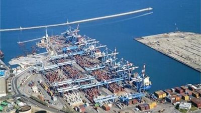 ميناء بورسعيد يشهد شحن 6300 طن صودا كاوية إلى إيطاليا