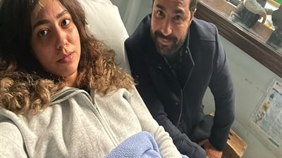 هند عبد الحليم برفقة كريم فهمي من كواليس مسلسل 
