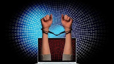 نصاب الفيوم استولى على اموال الغلابة