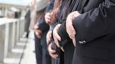 الافتاء ترد.. حكم إلقاء موعظة عند دفن الميت