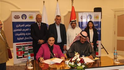 العاملين بالمصارف والأعمال المالية يشكرون الرئيس لجهوده العربية