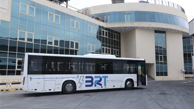 الوزير: تصنيع 100 حافلة كهرباء محليا للعمل بمشروع الأتوبيس التردد