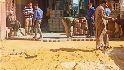 محافظ الجيزة : تطوير ورصف بالانترلوك ٢٥ شارع بالعياط