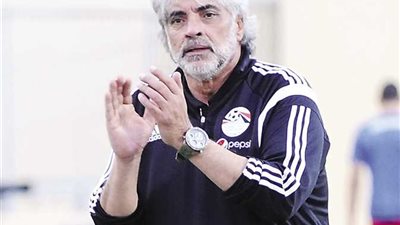 أحمد ناجي: رفضت تدريب حراس مرمي منتخب سوريا