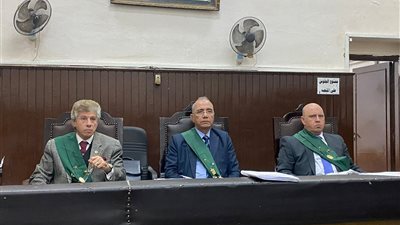 رفض والده زواجه بمن يحب.. فتخلص منه بالمبيد الحشري