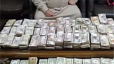 بعملات محلية وأجنبية .. سقوط تاجر عملة بالقاهرة
