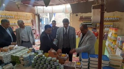 محافظ أسيوط: توفير السلع الغذائية بأسعار مخفضة بالمنافذ والمعارض