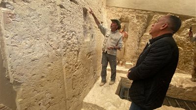 افتتاح مقبرتي جحوتي وحري بمنطقة ذراع أبو النجا بالأقصر