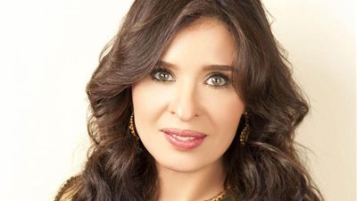 الفنانة دينا: بعشق الرقص وهو أكبر حب في حياتي