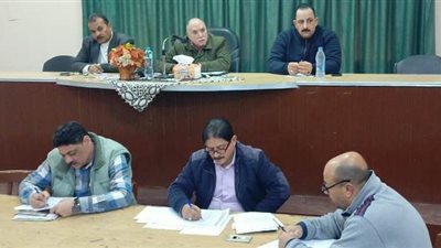 رئيس مدينة الزقازيق يترأس اجتماعا لبحث أبرز الملفات