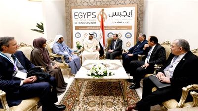 الملا يبحث مع رئيس مبادلة الإماراتية خفض الانبعاثات لتأمين الطاقة