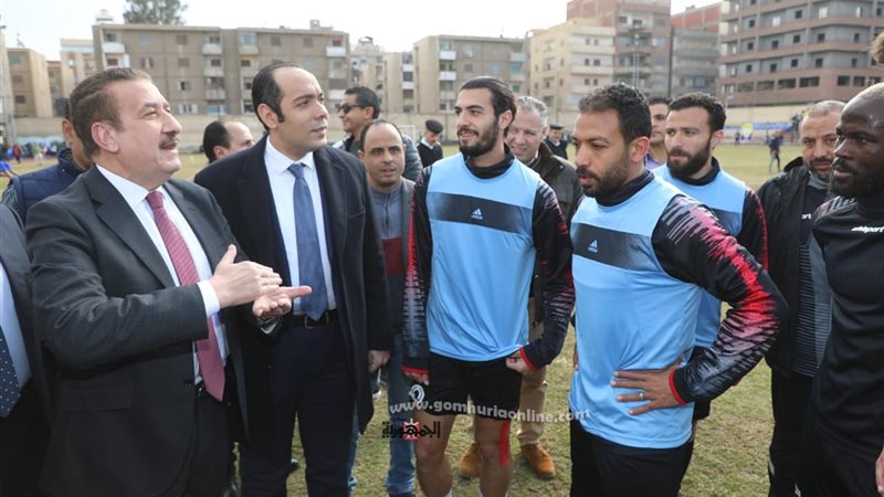 محافظ المنوفية مع
