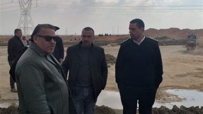 جهاز حدائق العاصمة يزيل 4 مصانع بالتعاون مع شرطة التعمير.. بالصور