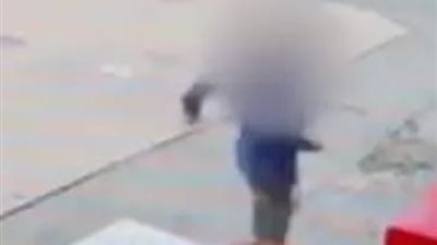 تفاصيل احتجاز رجل لامرأة لمدة عام قبل تمكنها من الهرب