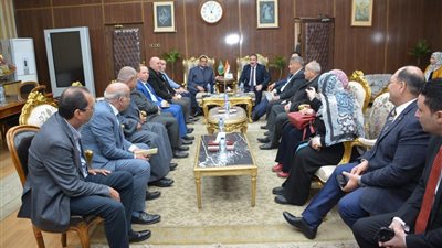 وزير التنمية المحلية ومحافظ المنوفية يستعرضان المشروعات الخدمية
