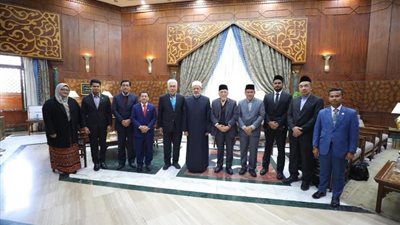 ولى عهد كلانتان الماليزية يشكر الطيب على دعم الأزهر للدول