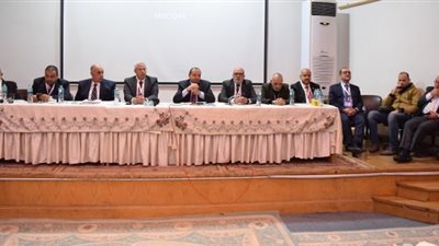 رئيس جامعة بني سويف يشهد فعاليات المؤتمر الأول لطب الطوارئ