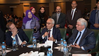 برنامج الارشاد المهنى من أجل التوظيف بالتعاون بين التعليم ومنظمة العمل الدوليه