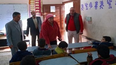 مدير تعليم القليوبية تتابع اليوم الدراسي بمدارس الخصوص