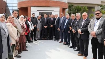 حجازى وغراب يتفقدان مركز تأهيل ذوي الإحتياجات الخاصةبالعاشر