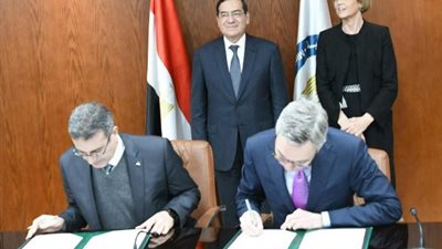وزير البترول وسفيرةالنرويج يشهدان توقيع اتفاقيةمشتركة بين البلدين