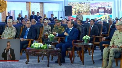 السيسي : واجهنا الفترة الماضية كم شائعات واكاذيب غير مسبوق
