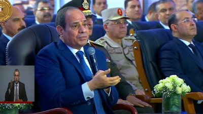 الرئيس السيسي يوجه بسرعة إزالة العبوات الناسفة والألغام من سيناء