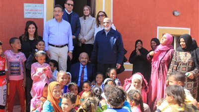 وكيل وزارة التضامن بأسوان يفتتح قرية خور عواضة بعد اعادة اعمارها