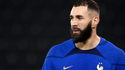 نجم ريال مدريد يصدم بنزيما في التصويت على جائزة 