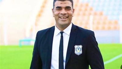قبل مواجهة فيونشر..الجمل يهدد لاعبي الإسماعيلي