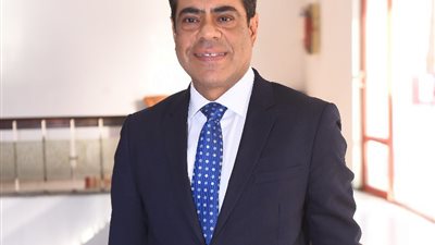 طارق قنديل رئيسًا لبعثة الأهلي في جنوب إفريقيا