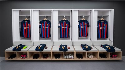 شاهد .. غرفة ملابس برشلونة قبل مواجهة ريال مدريد اليوم
