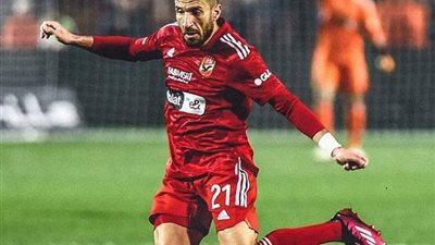 بالأرقام.. على معلول أكثر من صنع أهداف في تاريخ الأهلى إفريقياً