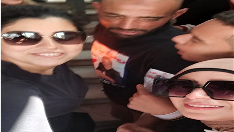 الفنانة ايتن عامر