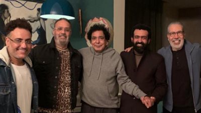 الكينج محمد منير يغنى لـ نيللى كريم فى 