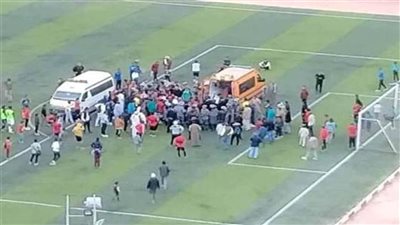 وفاة لاعب أثناء مباراة كرة قدم.. تعرف على التفاصيل