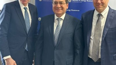 الملا يلتقي مساعدى وزيري الخارجيةوالطاقةالأمريكيين لتعزيز التعاون