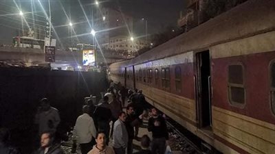 وزير النقل يشكل لجنة للوقوف على أسباب خروج قطار منوف عن مساره