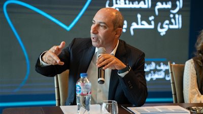 سيف الدين: مصر تتمتع بمزايا تنافسية تعزز جاذبيتها كوجهة عالمية في مجال التعهيد