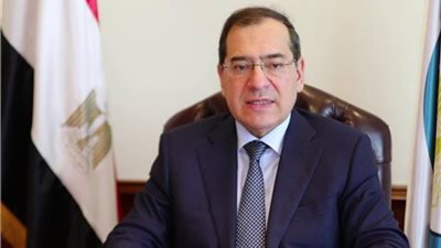 الملا يشارك في فعاليات منتدى 