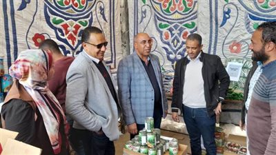 رئيس جهاز سوهاج الجديدة يفتتح معرض أهلاً بأسعار مخفضة.. بالصور