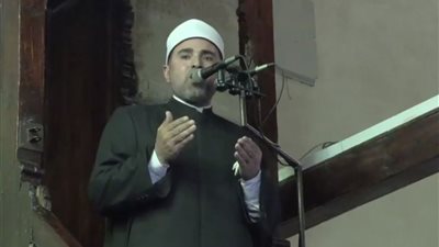خطيب الجامع الأزهر: آيات القرآن زاخرة بوصايا وحلول لكل المشاكل
