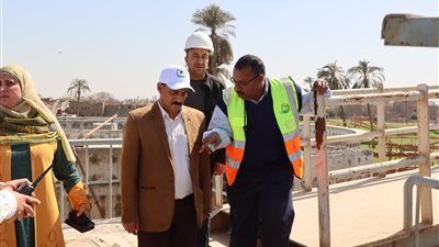 رئيس مياه أسيوط يتفقد محطة مياه منفلوط ضمن المبادرة الرئاسية حياة