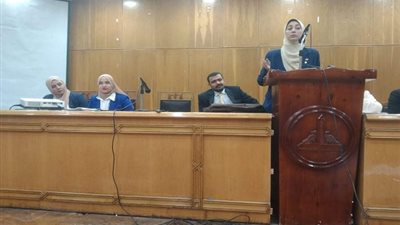 انطلاق أولى فعاليات نادى المناظرات القانونية بحقوق عين شمس