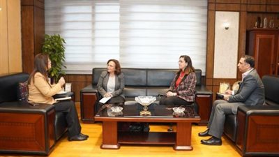 وزيرة التخطيط تلتقي الأمين العام للمجلس القومي للطفولة والأمومة