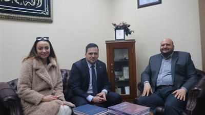نجم يستقبل وفداً من البرلمان الأوربي للتعاون فى مكافحة التطرف