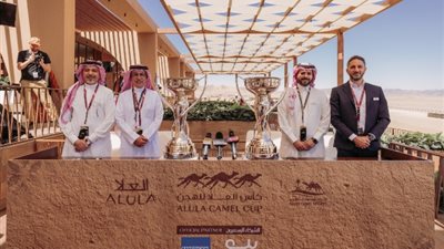 الكشف عن كأس استثنائي من الذهب والفضة لبطل كأس العلا للهجن