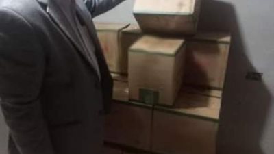 ضبط ٣٠٠ لتر زيت طعام و٢٥٠ كيلو سكر بكفر صقر