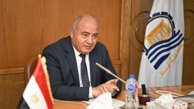 محافظ قنا يتابع أعمال البنية الأساسية لمشروع 