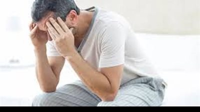 اتى احد مبطلات الصيام بجهل منه_ فهل يلزمه القضاء